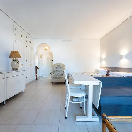 Pyr Partial Seaview Apartment Fuengirola