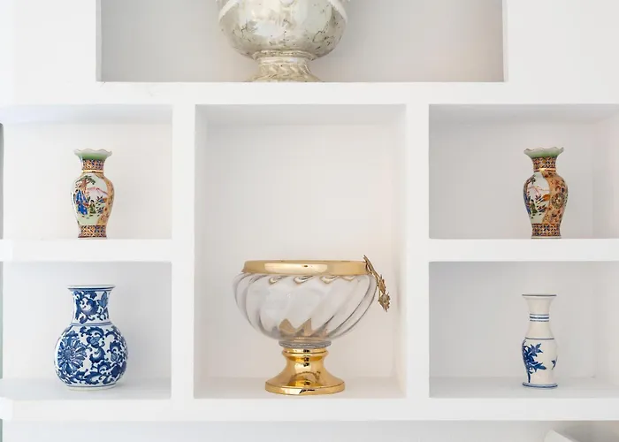 Daire Pyr Partial Seaview