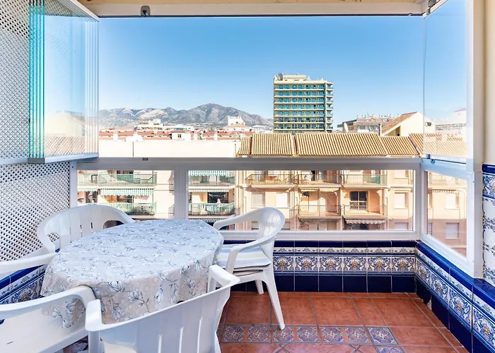 Pyr Partial Seaview Daire